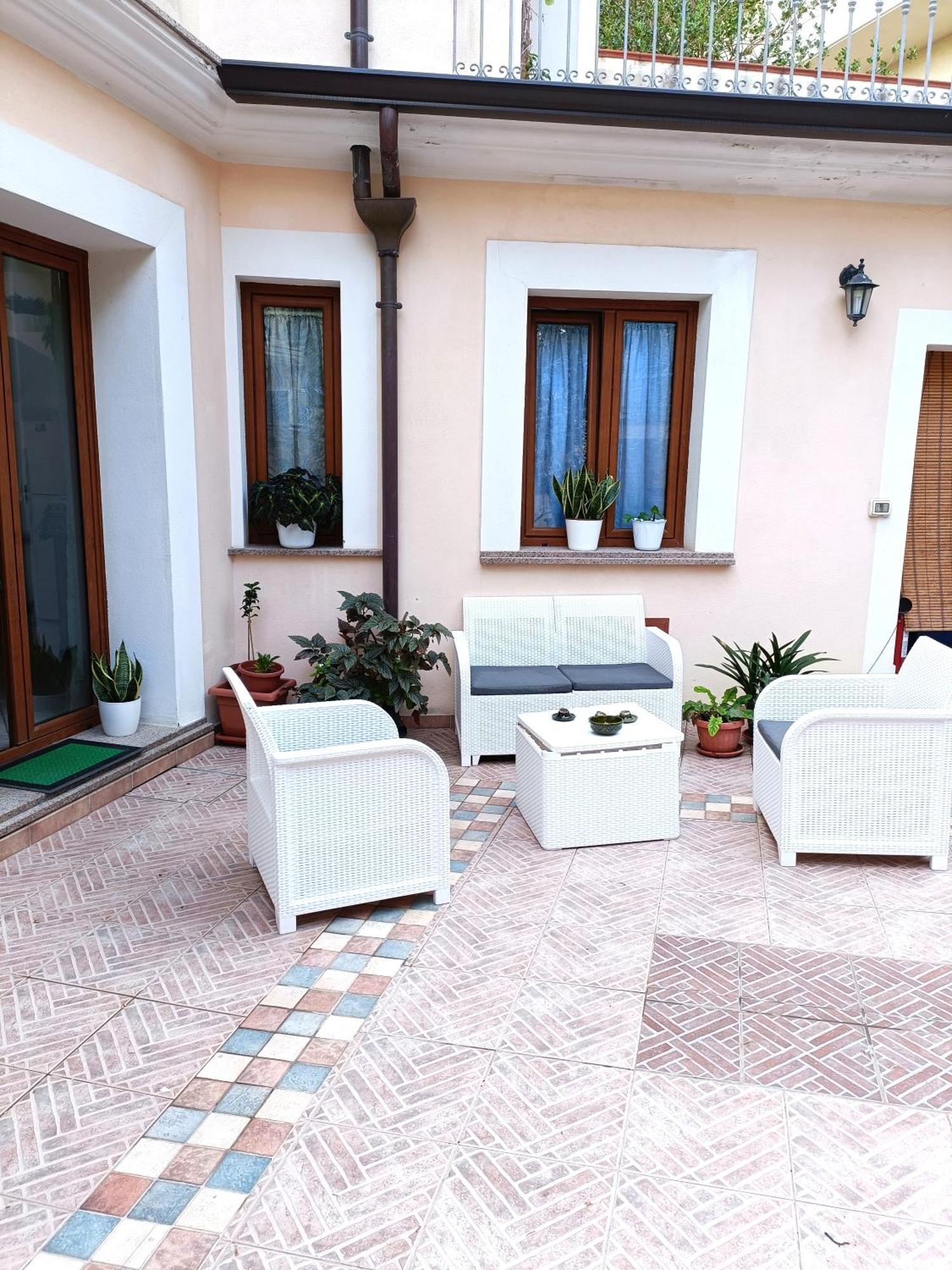 Giarranas House - Apartment With Coutyard Villacidro Exterior photo